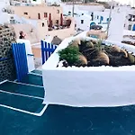 Finikas Cave House