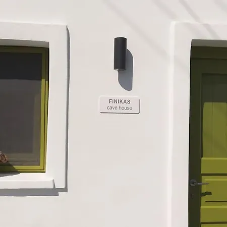 Finikas Cave House * Foinikiá