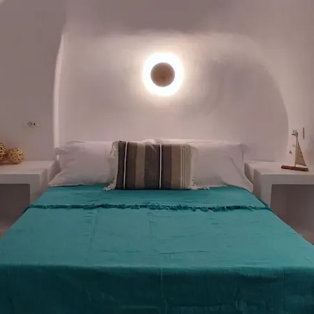Apartment Finikas Cave House