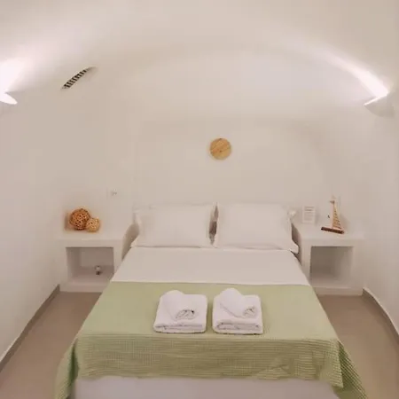Finikas Cave House Lägenhet Foinikiá